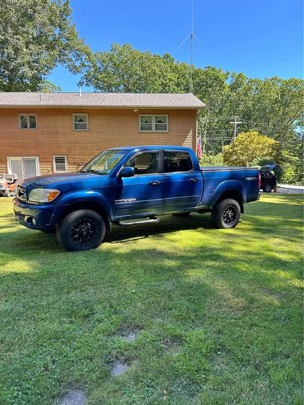 2005 Toyota Tundra CrewMax - Limited Pickup 4D 6 1\/2 ft