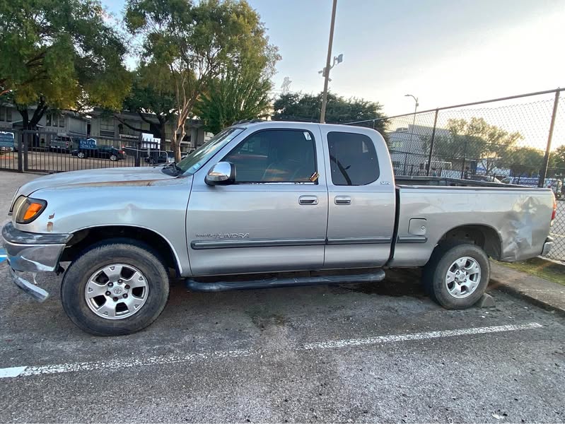2002 Toyota Tundra - Truck