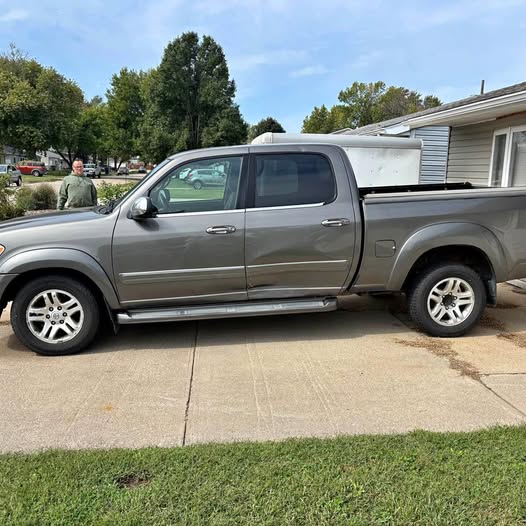 2006 Toyota Tundra CrewMax - SR5 Pickup 4D 6 1\/2 ft