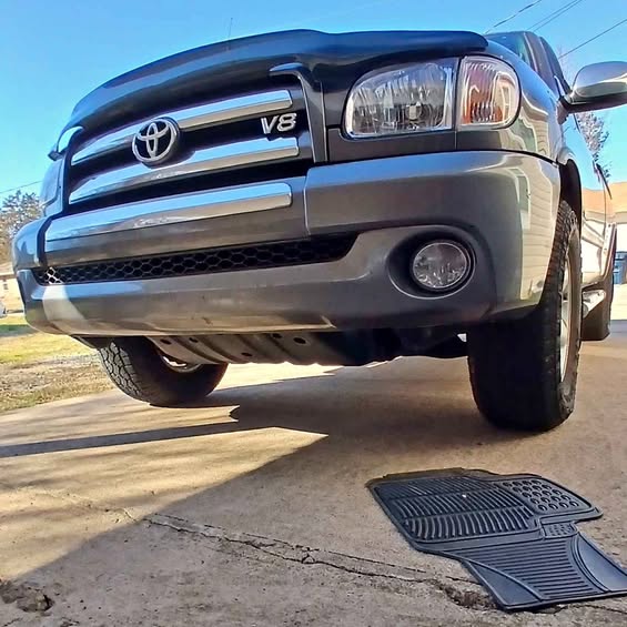 2002 Toyota Tundra Access Cab - SR5 Pickup 4D 6 1\/2 ft