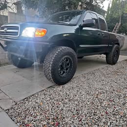 Toyota tundra 2000
