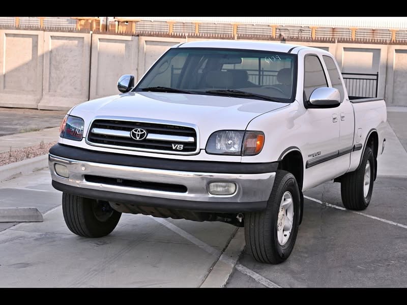 2001 Toyota Tundra - 4WD SR5 Access Cab One Owner! \ud83d\udd25