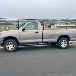 2002 Toyota TUNDRA REGULAR CAB V6 3.4L 2WD - VERY CLEAN