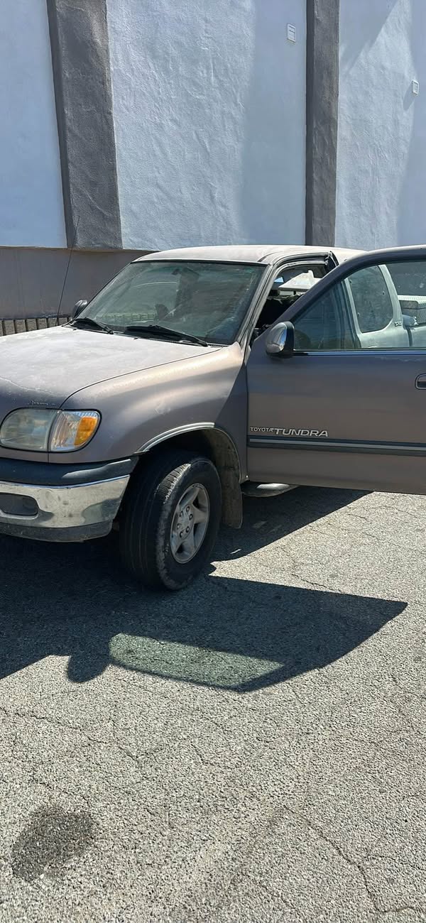 Toyota tundra 2000