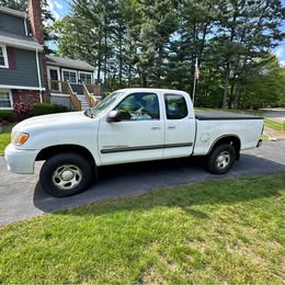 2004 Toyota Tundra 4WD Crew Cab Pickup Truck