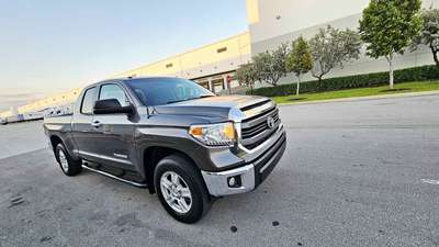 2014 Toyota Tundra Double Cab - SR5 Pickup 4D 6 1\/2 ft