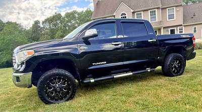 2017 Toyota Tundra CrewMax - Limited Pickup 4D 5 1\/2 ft