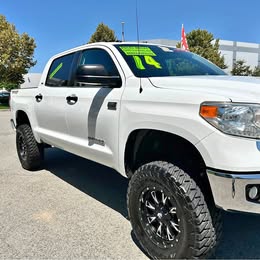 2014 Toyota Tundra CrewMax