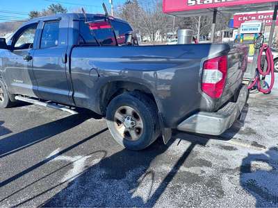 2014 Toyota Tundra CrewMax - SR5 Pickup 4D 6 1\/2 ft