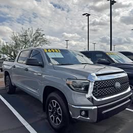 2020 Toyota Tundra CrewMax - SR5 Pickup 4D 5 1\/2 ft