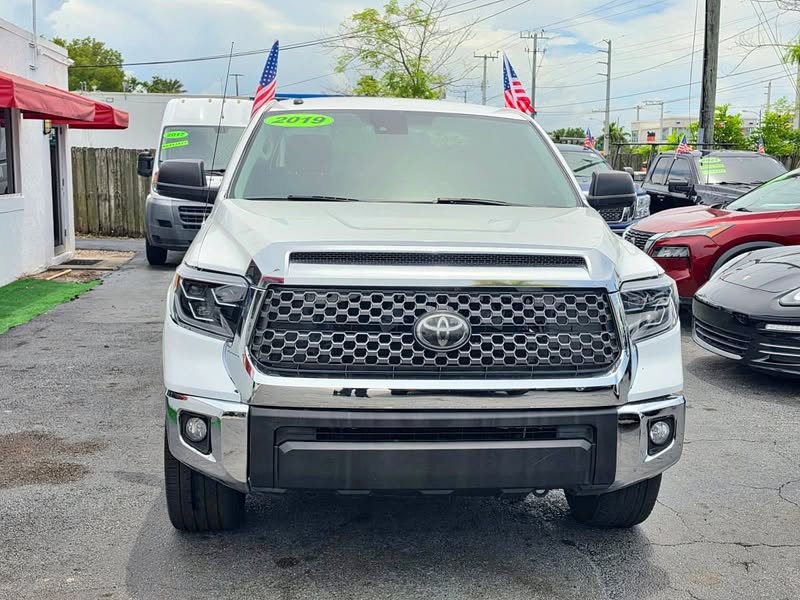 2019 Toyota TUNDRA CREWMAX * SR5 PICKUP 4D 5 1\/2 FT *