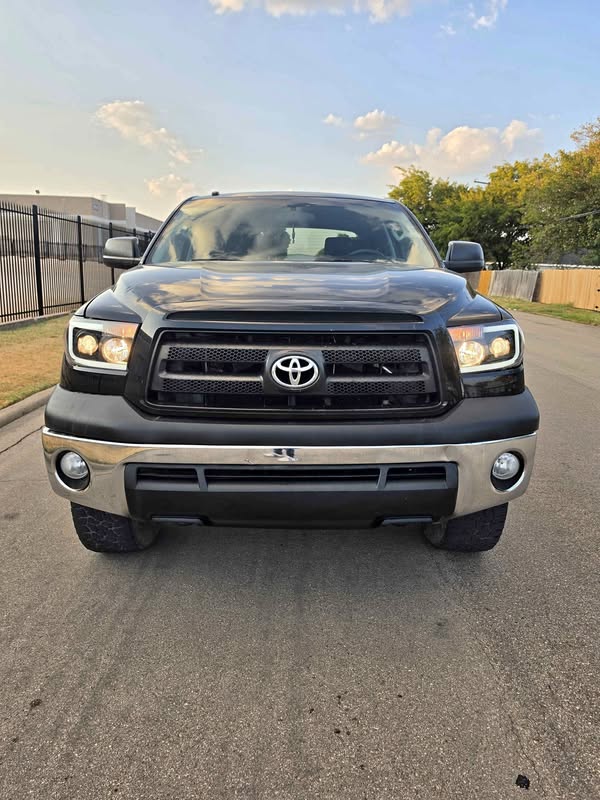 2011 Toyota Tundra - Pickup 4D 6 1\/2 ft