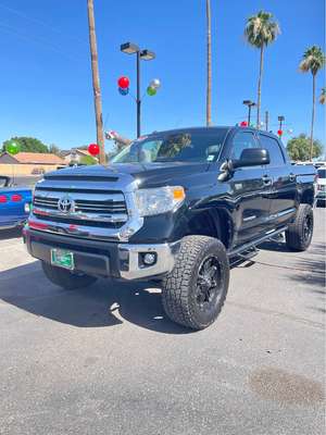 2017 Toyota Tundra CrewMax - SR5 Pickup 4D 5 1\/2 ft