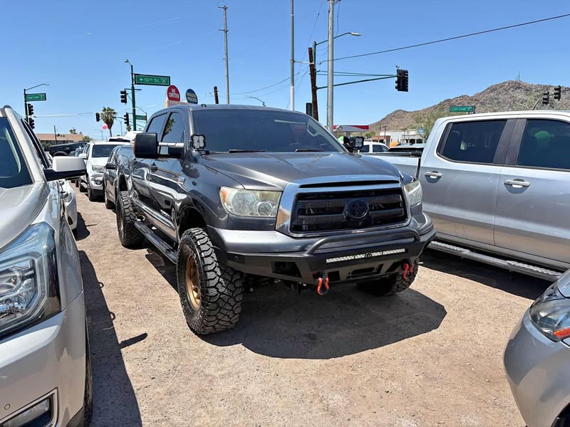 2013 Toyota Tundra CrewMax - Grade