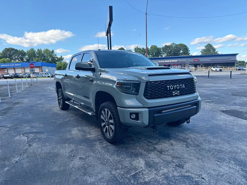 2018 Toyota Tundra CrewMax - Limited Pickup 4D 5 1\/2 ft