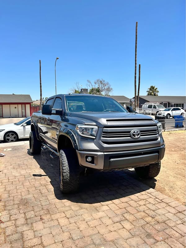 2015 Toyota Tundra - Pickup 4D 6 1\/2 ft