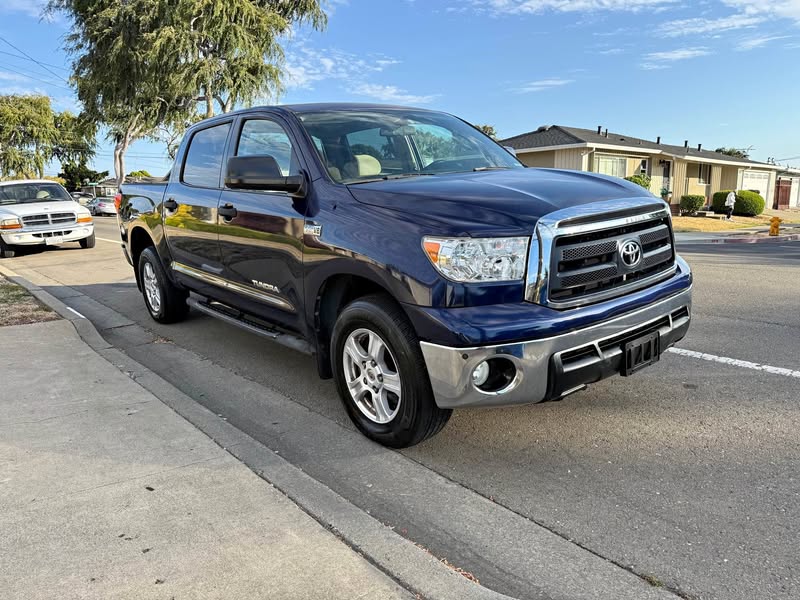 2010 Toyota Tundra CrewMax - SR5 Pickup 4D 5 1\/2 ft