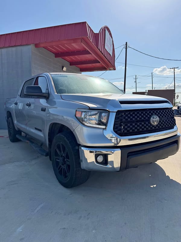 2020 Toyota Tundra CrewMax - SR5 Pickup 4D 5 1\/2 ft