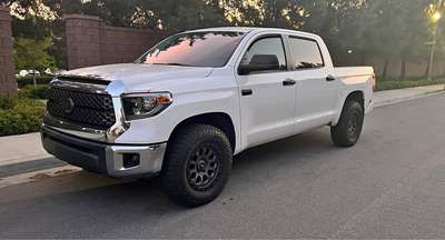 2018 Toyota Tundra CrewMax - SR5 5.7
