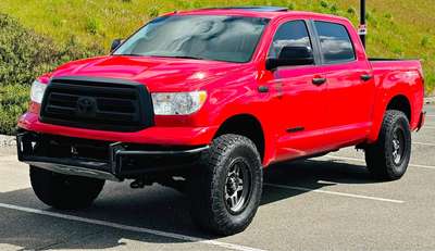 2010 Toyota Tundra - TRD 4x4 !!!