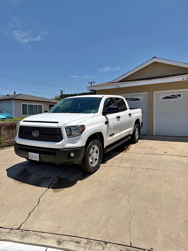 2020 Toyota Tundra CrewMax - SR5 Pickup 4D 5 1\/2 ft