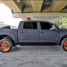 2010 Toyota Tundra CrewMax - Grade