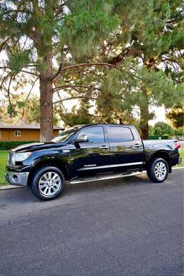 2012 Toyota Tundra CrewMax - Platinum
