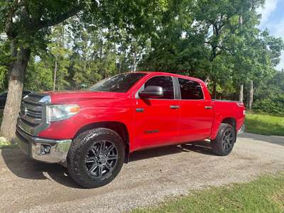 2017 Toyota Tundra - SR5 Pickup 4D 5 1\/2 ft
