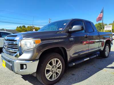 2017 Toyota Tundra SR5