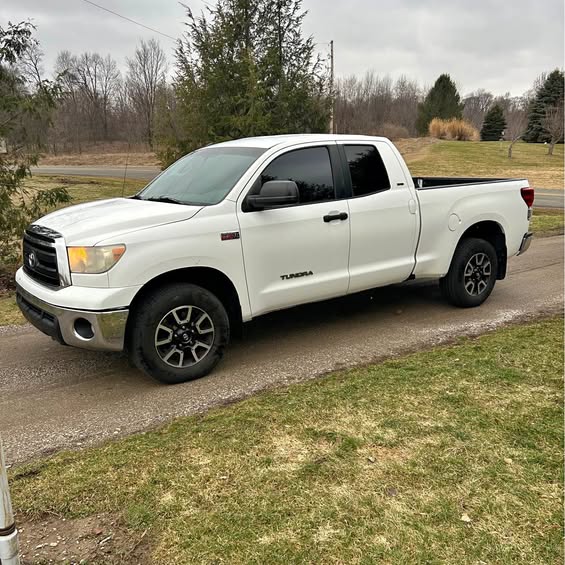 2010 Toyota Tundra - Base