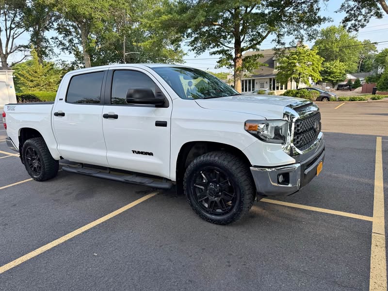 2021 Toyota Tundra CrewMax - SR5 Pickup 4D 5 1\/2 ft