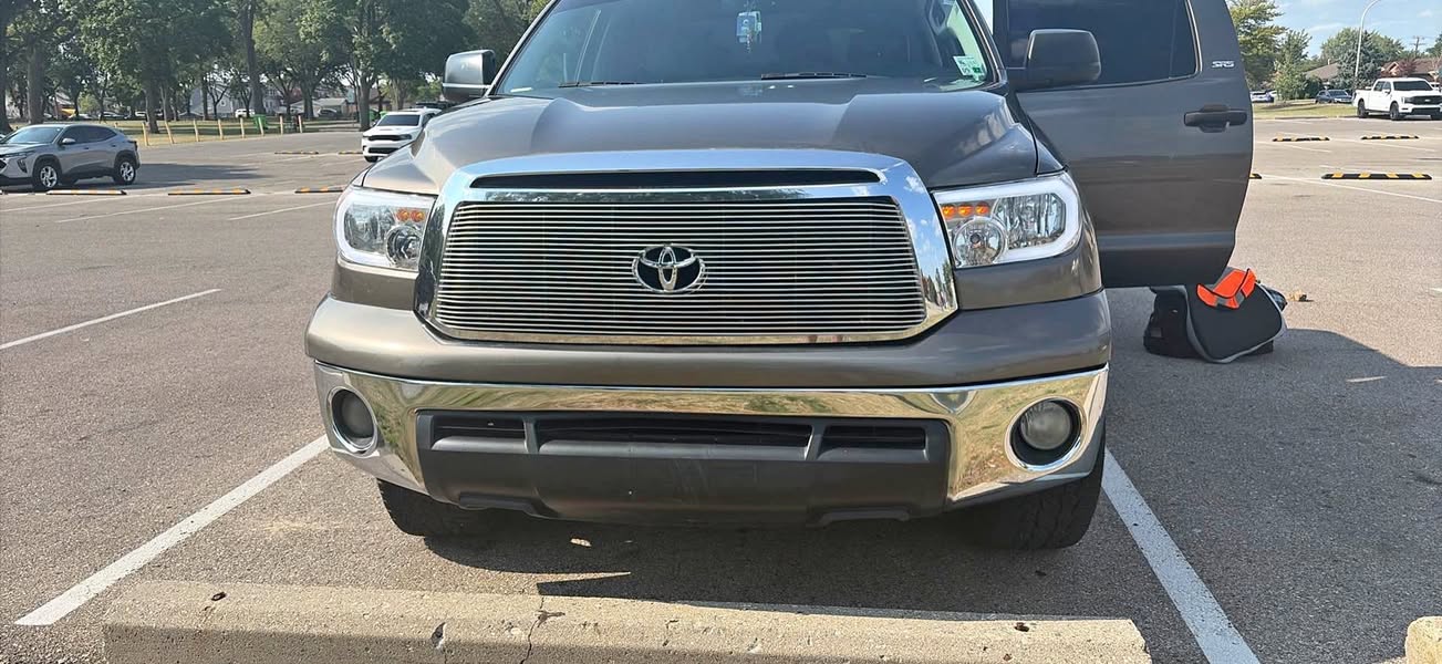2011 Toyota Tundra CrewMax - Pickup 4D 5 1\/2 ft