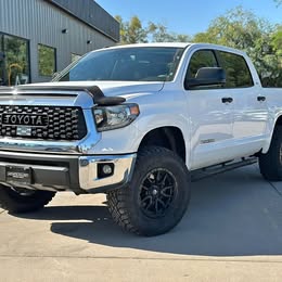 2018 Toyota Tundra CrewMax SR5 Pickup 4D 5 1\/2 ft