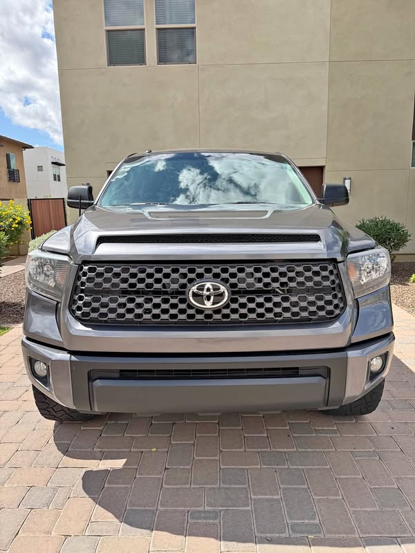 2017 Toyota Tundra CrewMax - SR5 Pickup 4D 5 1\/2 ft