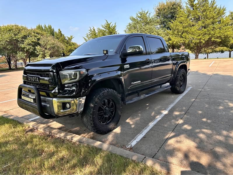 2014 Toyota Tundra Double Cab - SR5 Pickup 4D 8 ft