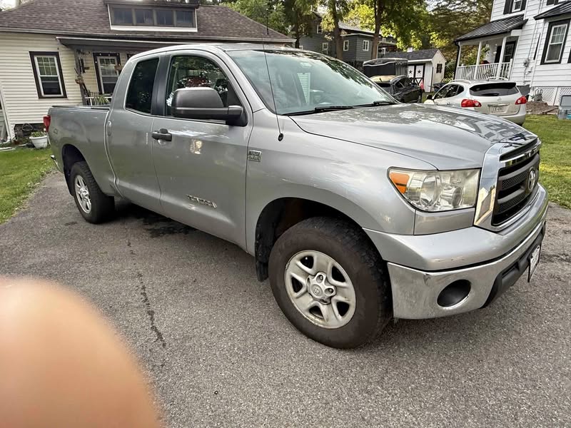2010 Toyota Tundra CrewMax - SR5 Pickup 4D 6 1\/2 ft