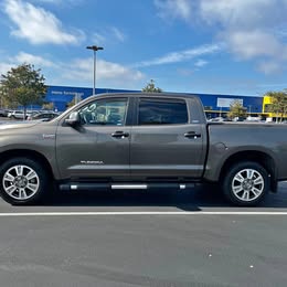 2008 Toyota tundra sr5 crew max 4x4