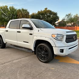 2017 Toyota tundra crewmax sr5 4x4 5.7 tss off-road