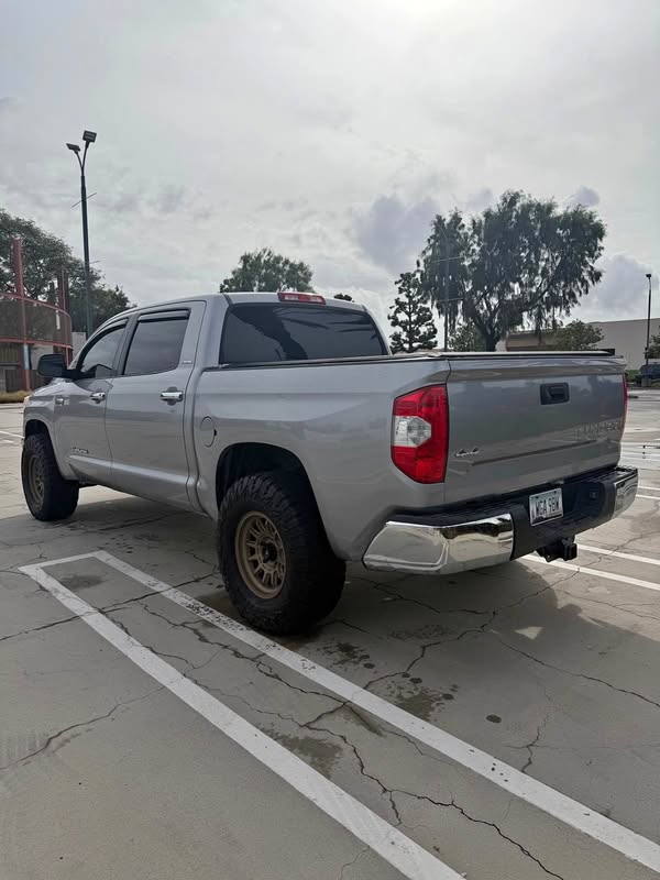 2016 Toyota Tundra CrewMax - Limited Pickup 4D 5 1\/2 ft