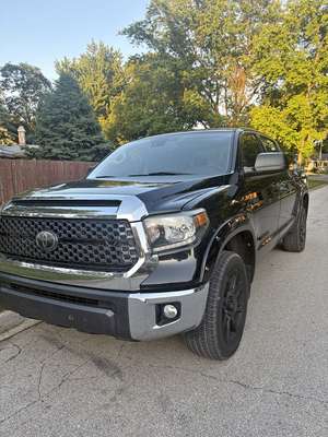 2019 Toyota tundra srs5 5.7 v8 4wd