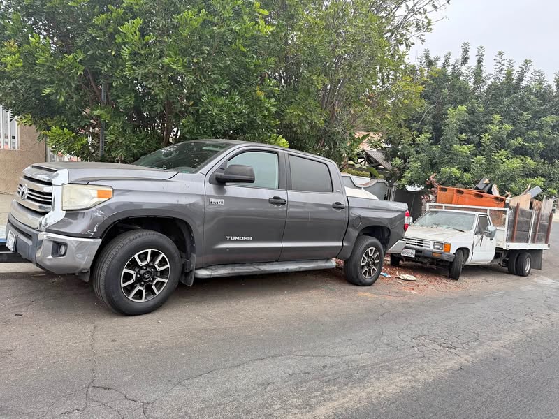 2016 Toyota Tundra - Pickup 4D 5 1\/2 ft