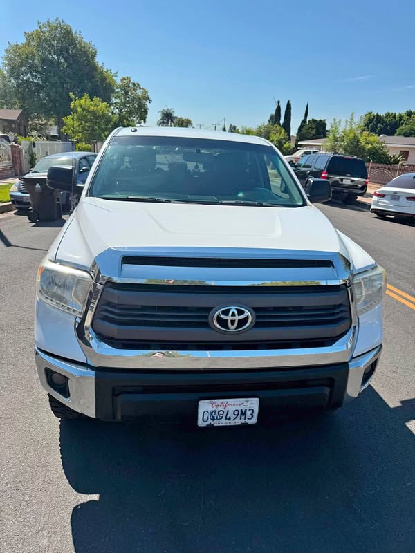 2015 Toyota Tundra - Pickup 4D 5 1\/2 ft