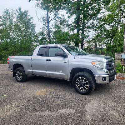 2015 Toyota Tundra Double Cab - SR5 Pickup 4D 6 1\/2 ft
