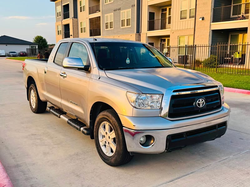 2012 Toyota Tundra CrewMax - Limited Pickup 4D 5 1\/2 ft