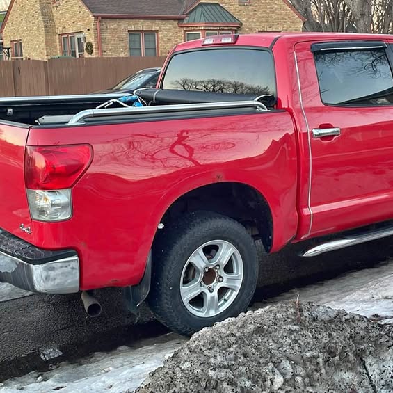 2008 Toyota Tundra CrewMax - Pickup 4D 5 1\/2 ft