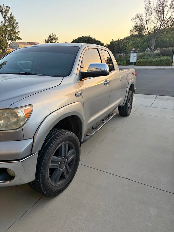 2008 Toyota Tundra CrewMax - SR5 Pickup 4D 5 1\/2 ft