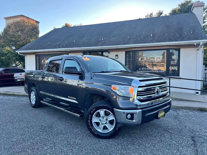 2016 Toyota Tundra CrewMax - SR5 Pickup 4D 5 1\/2 ft