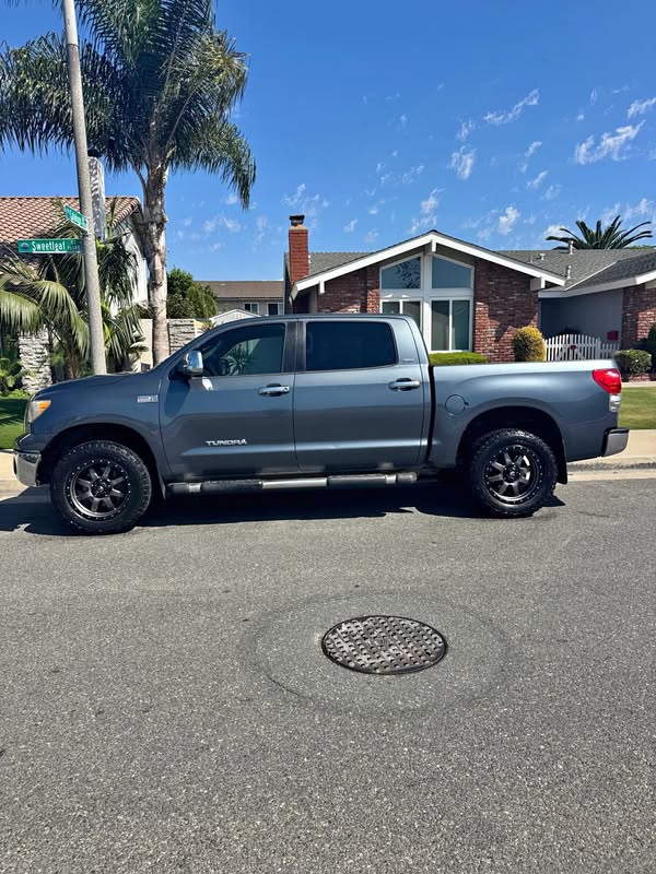 2008 Toyota Tundra CrewMax - SR5 Pickup 4D 5 1\/2 ft