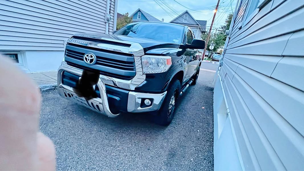 2015 Toyota Tundra - SR Pickup 4D 8 ft