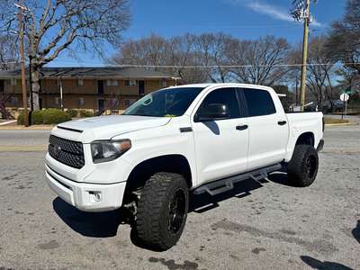 2019 Toyota Tundra CrewMax - Platinum Pickup 4D 5 1\/2 ft